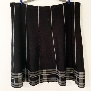 NY COLLECTION black and white NWT sweater skirt